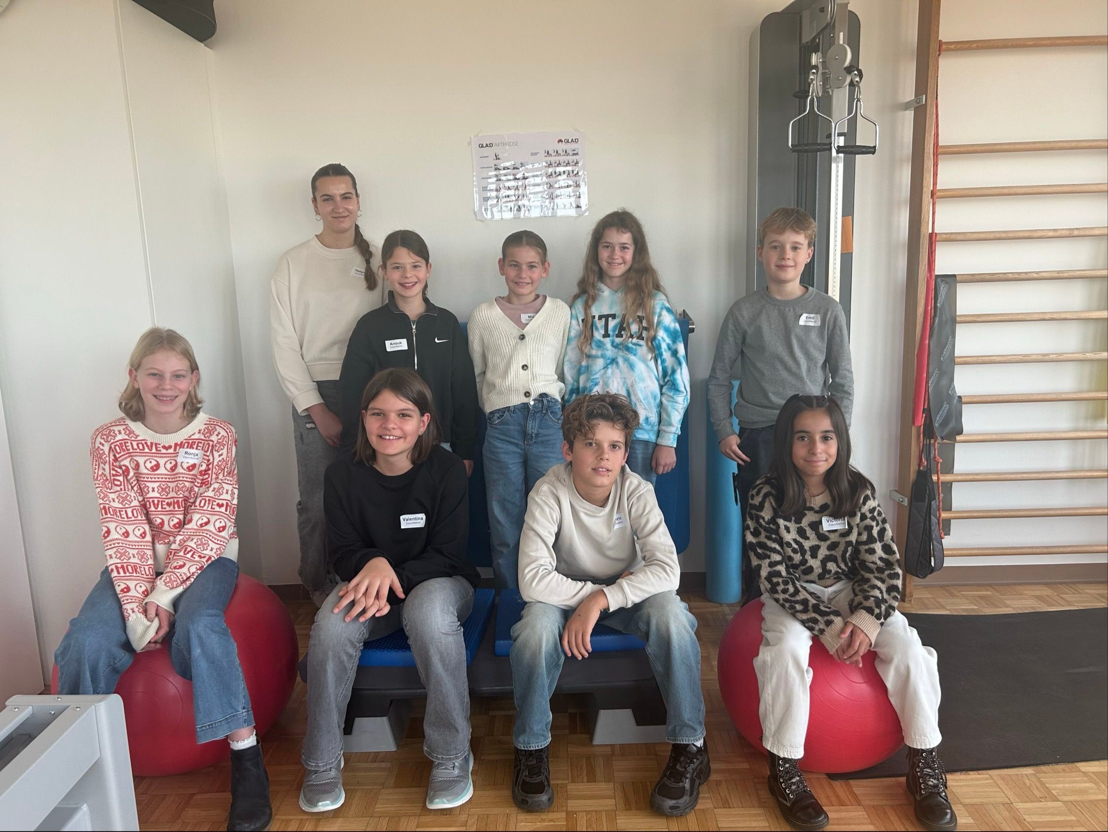 Gruppenbild der Kinder, die am Zukunftstag in unserer Praxis waren
